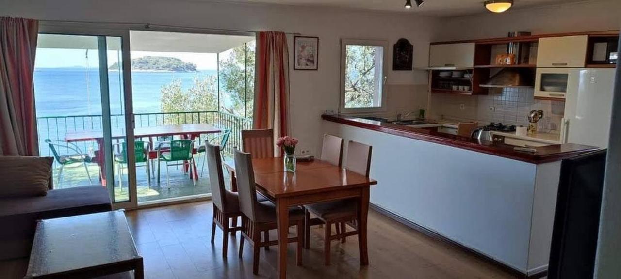 Apartments By The Sea Prizba, Korcula - 18219 Blato  Eksteriør billede